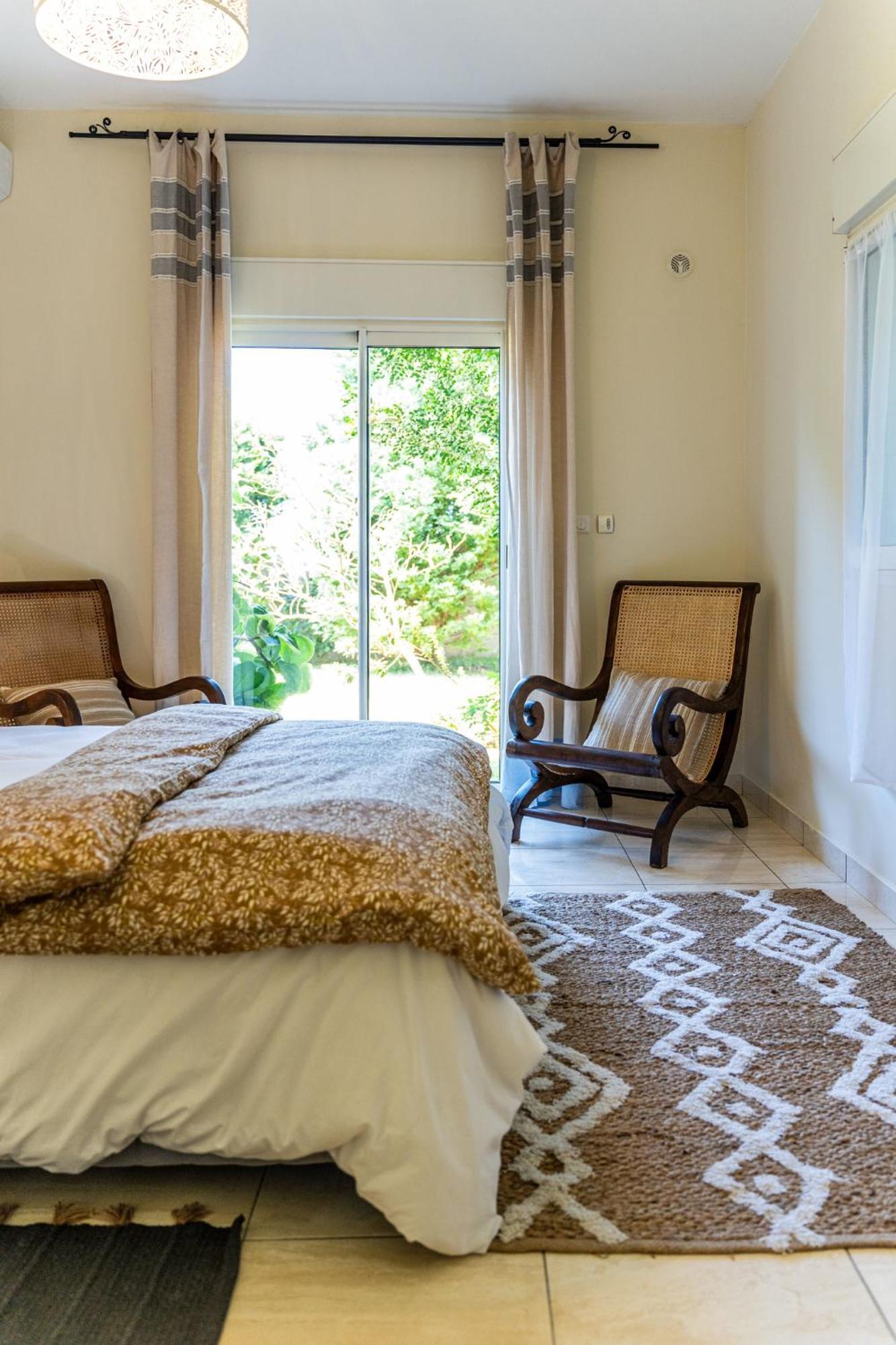 Villa Et Grand Jacuzzi Six Personnes, En Pleine Nature Сен-Жозеф Экстерьер фото